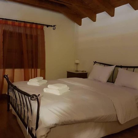 Καστρο Πετρινα Σαλε Καλαβρυτα Villa Kalavryta Esterno foto