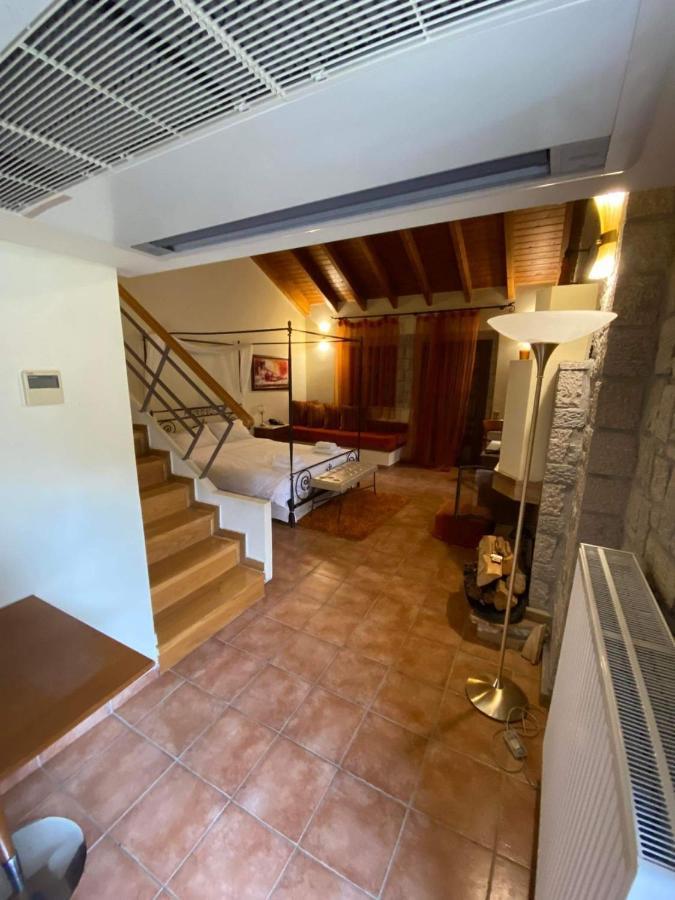 Καστρο Πετρινα Σαλε Καλαβρυτα Villa Kalavryta Esterno foto